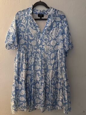 MSK Light Blue & White Floral Tiered Dress